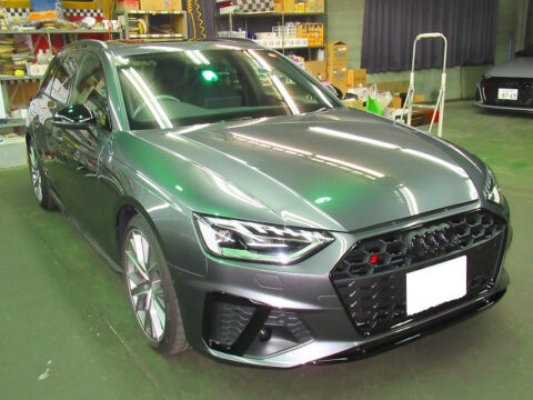 Ａudi　アウディ　S4アバント　3.0　4WD（3BA-8WCWGF）